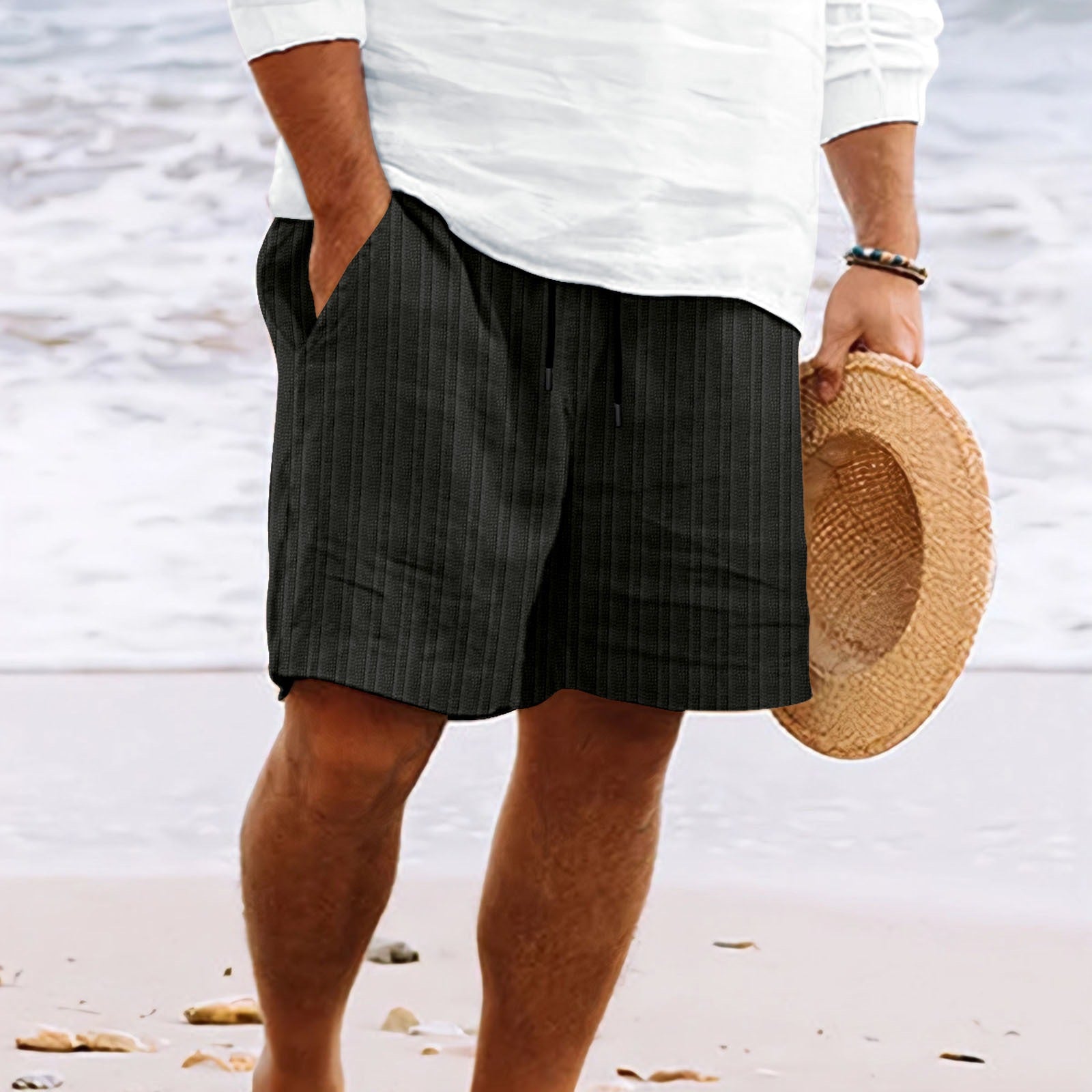 luuk | gestreepte strandshorts met trekkoord zwart